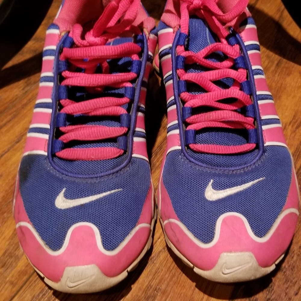 Women's Nike Shox